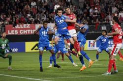 开云体育APP下载-包含尼斯客场不敌甘冈，遭遇连败的词条