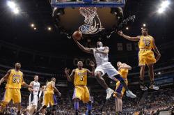 开云官网-伊萨克点燃赛场！英格兰连续得分压制爱尔兰，战术纪律与个人天赋的完美结合