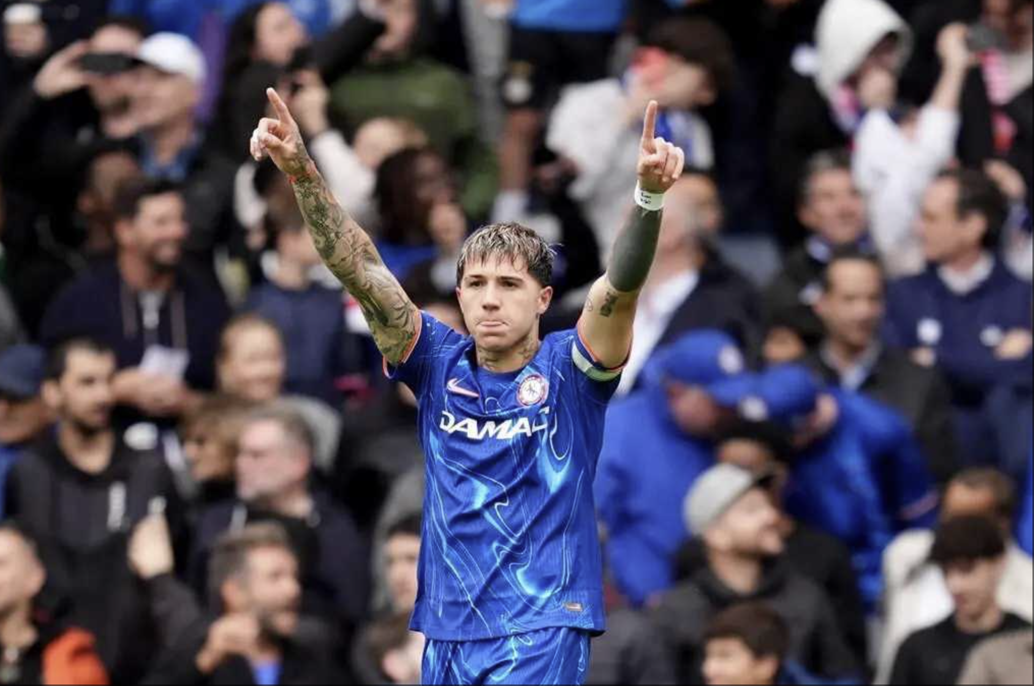 英格兰轻取波兰，阿尔瓦雷斯打破历史纪录的简单介绍