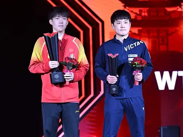 包含法国乒乓球队绝杀中国乒乓球队，张本智和关键制胜的词条