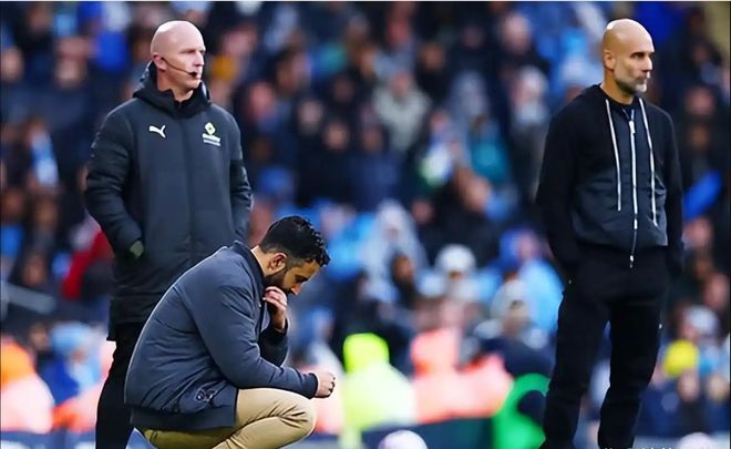 包含曼联遭遇连败，球队陷入保级危机的词条