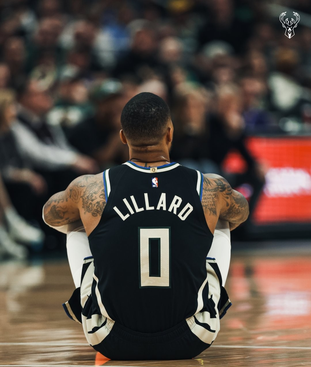 澳大利亚男篮翻盘马刺，字母哥惊艳世界