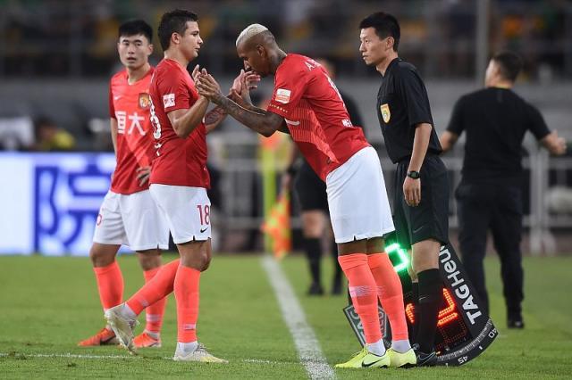 黄金中场强势复出，助球队连胜