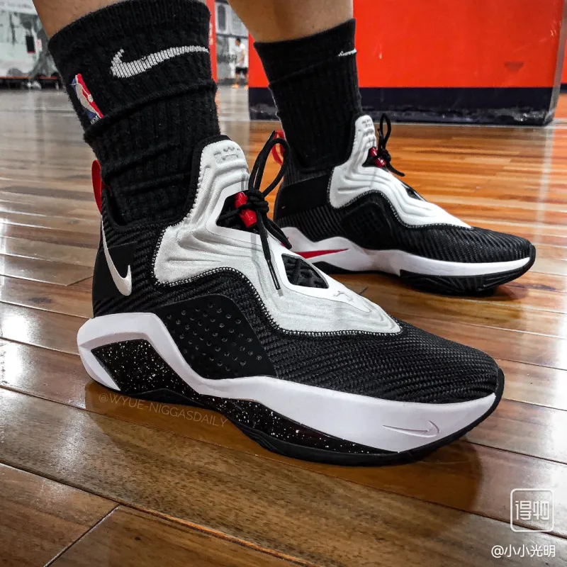 丹麦男足锋线犀利，成功打入决赛圈