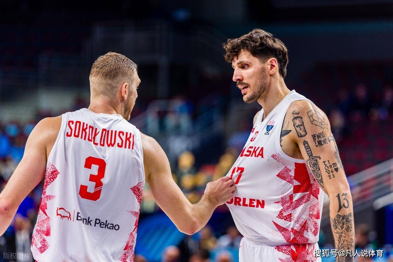 包含波兰队连胜晋级欧洲杯强，士气高涨的词条