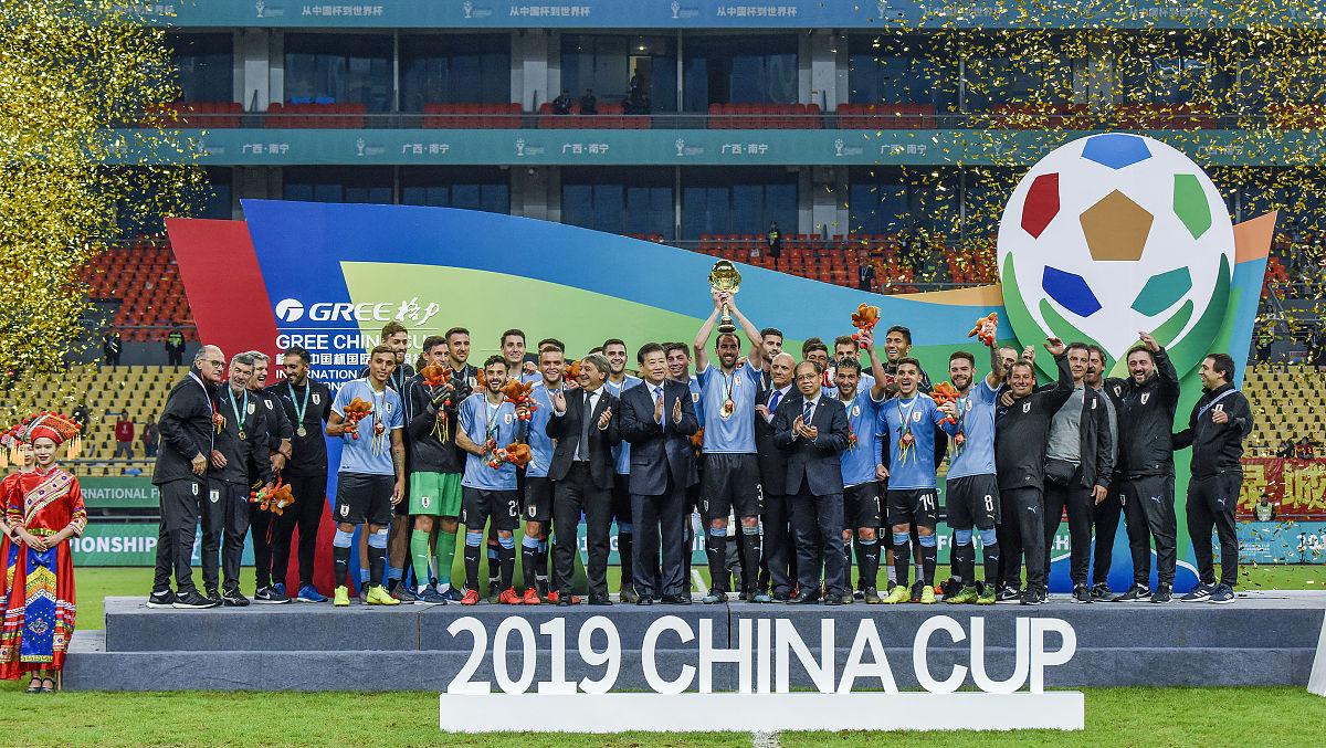 英格兰小组头名晋级欧国联四强，半决赛之路的简单介绍