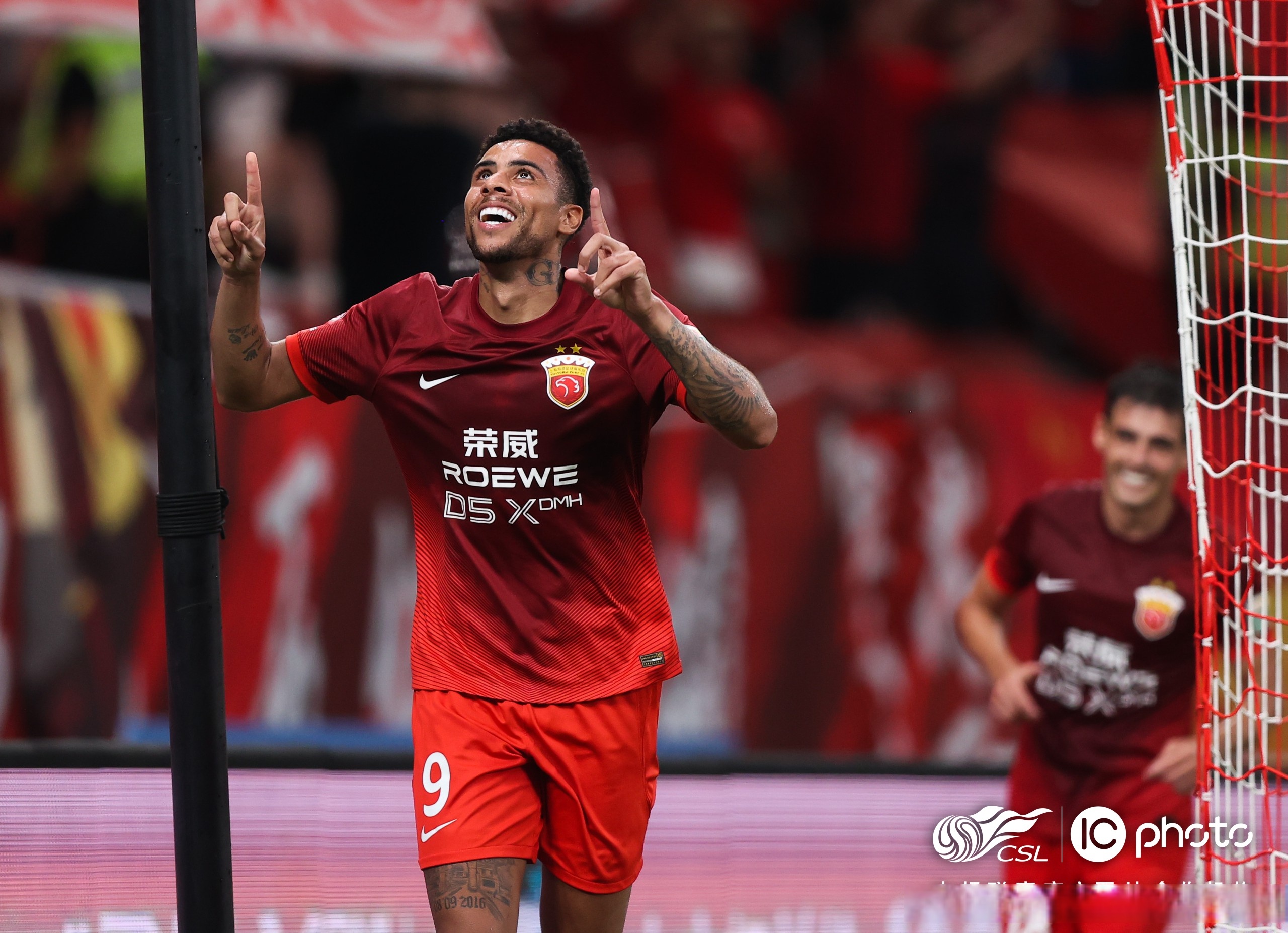 摩纳哥足球队战术调整取得好效果的简单介绍