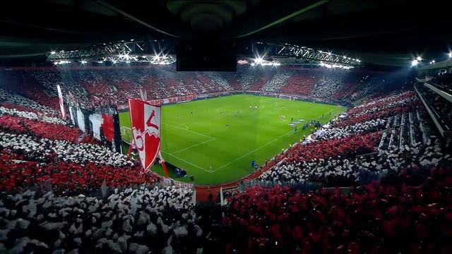 包含希腊队客场逼平科索沃，小组前景不明朗的词条