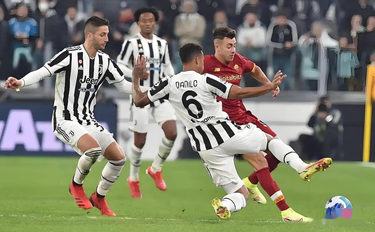 包含尤文图斯球员团结一致，奋力争胜的词条