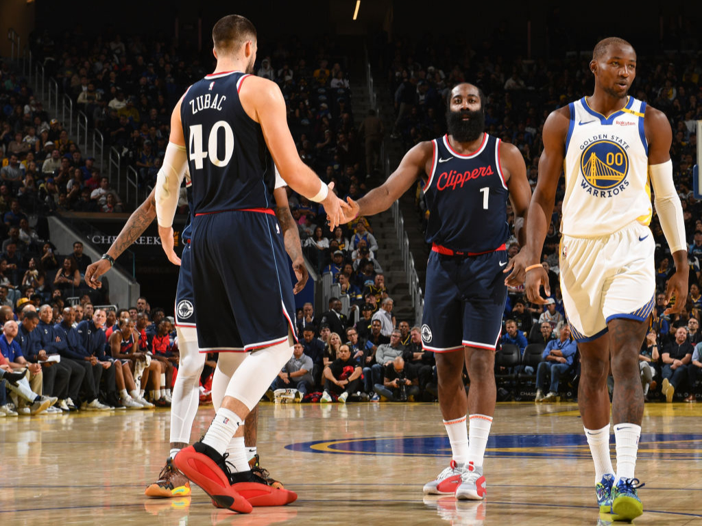 快船逆转马刺，库里点燃赛场