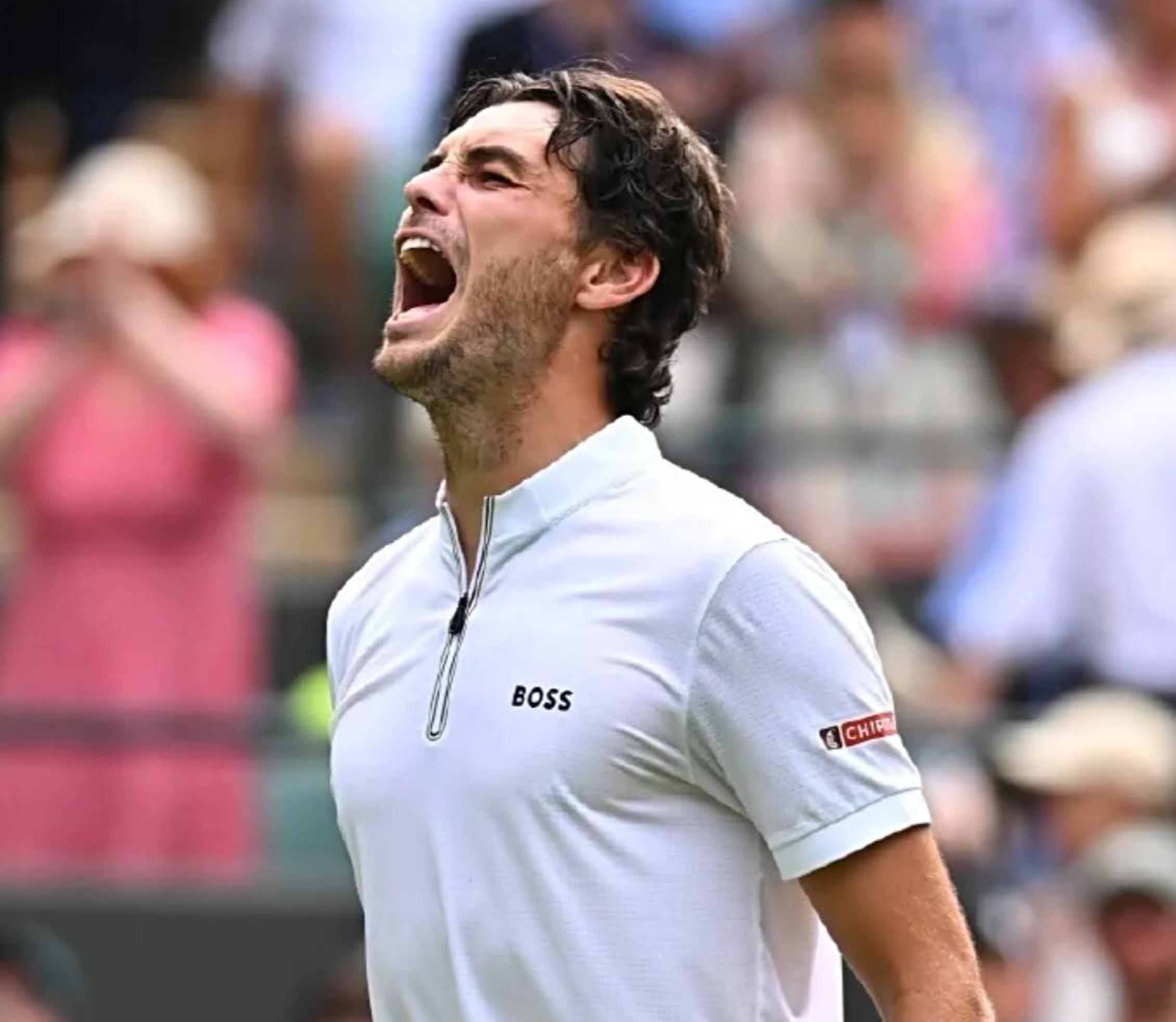 包含美国网球队横扫法国网球队，阿尔卡拉斯关键制胜的词条