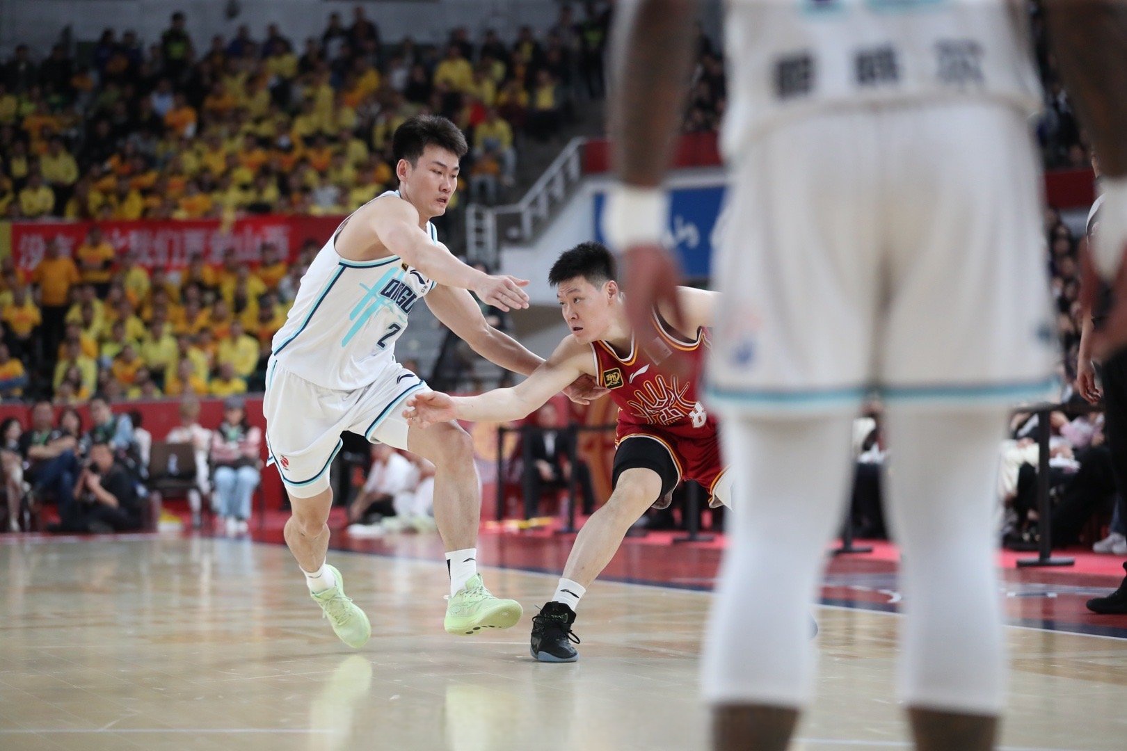 中国男篮强势热火B队，拉塞尔送出助攻