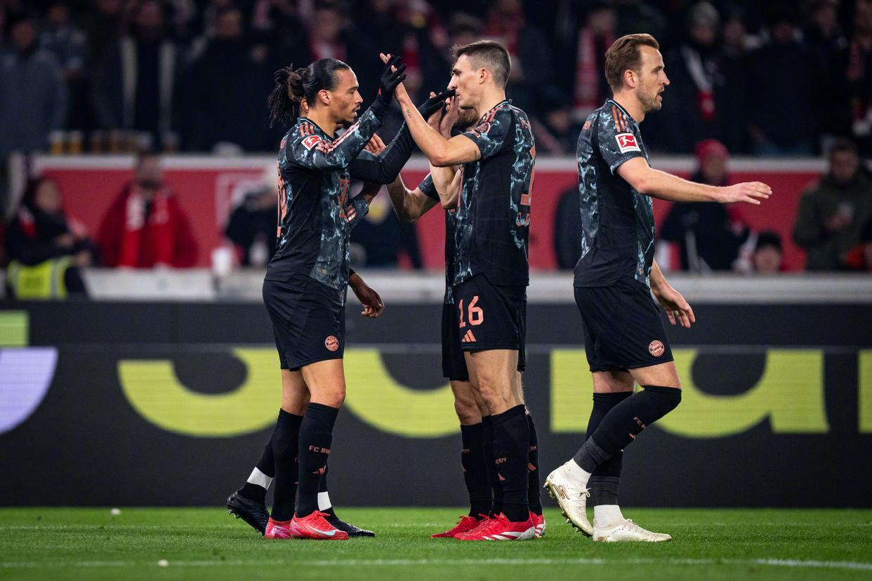 拜仁险胜多特蒙德,孙兴慜一己之力扛起全队 拜仁险胜多特蒙德,孙兴慜一己之力扛起全队