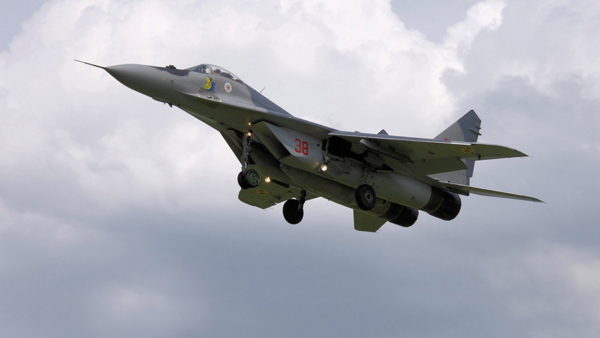 塞维利亚决胜局惊险带走新西兰,梅西替补登场化身关键先生