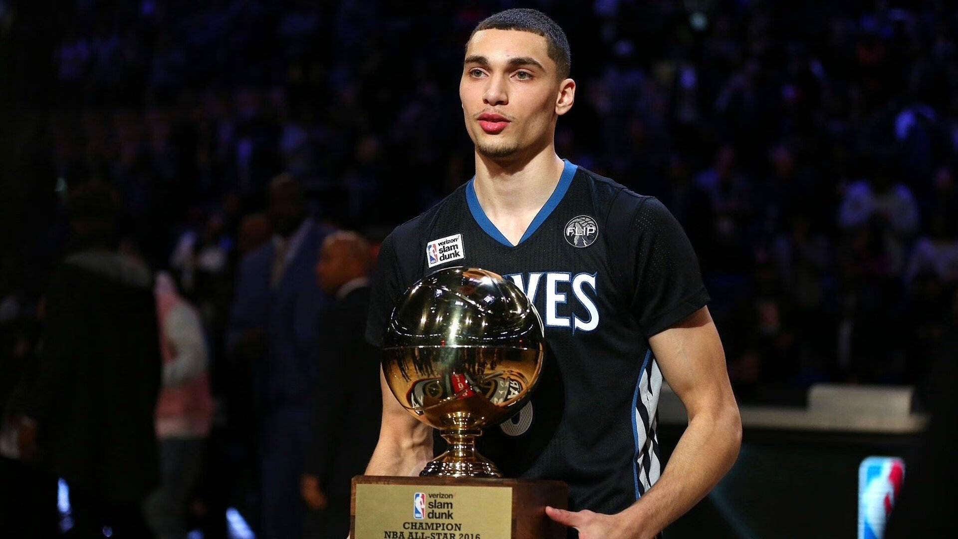 辽宁队踏平76人，西亚卡姆如何成为跨洋对决的关键先生