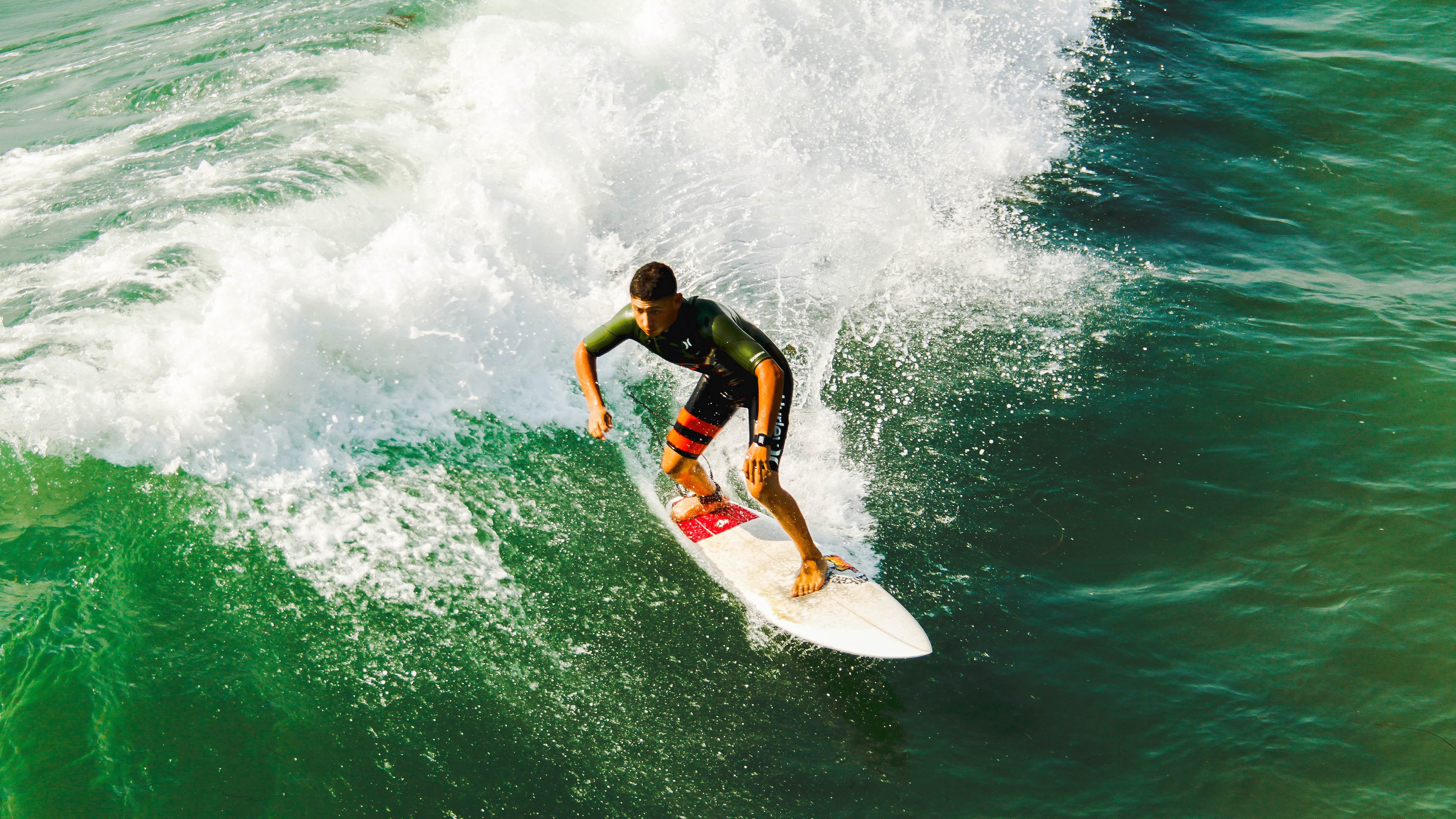 西决生死战焦点战,勇士强压北京队,篮球文化碰撞的终极对决