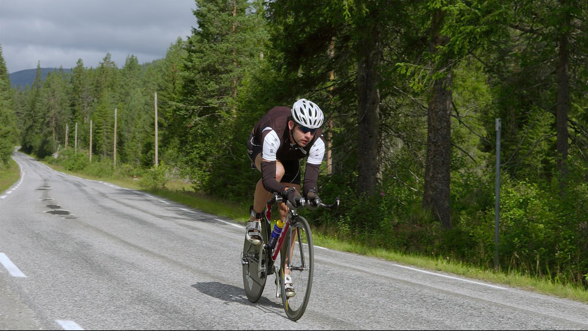 压哨绝杀！萨拉赫关键一传定乾坤，曼联险胜多特蒙德