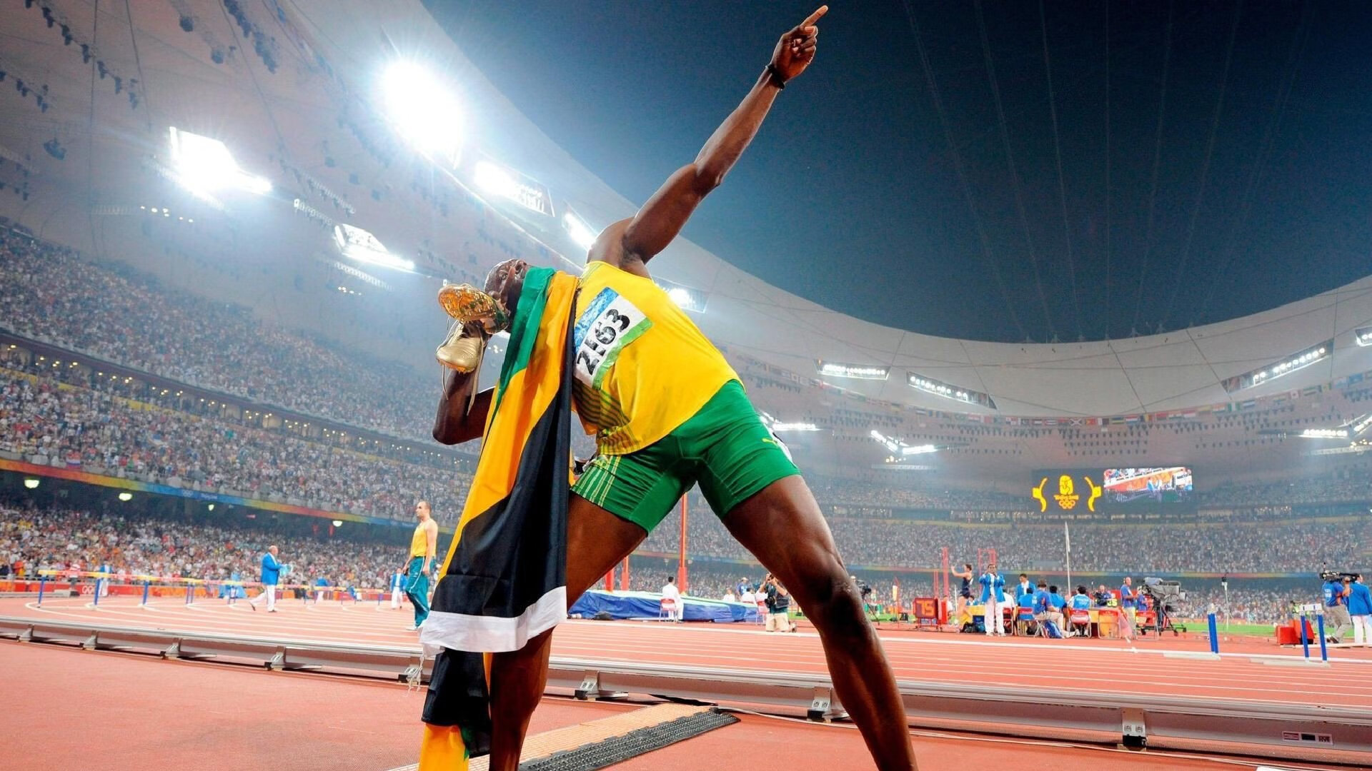 从硬木到街道，莫兰特的双重征服—掘金强行终结独行侠，F1赛道见证新王诞生